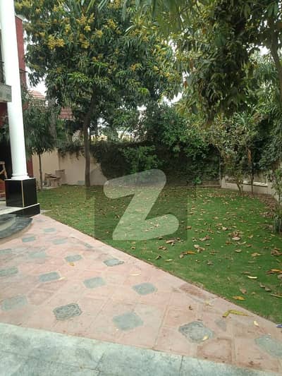 1 Kanal Full House On Good Location For Rent In J Block Phase 1 DHA Lahore