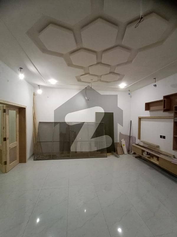 سعید کالونی فیصل آباد میں 3 کمروں کا 7 مرلہ مکان 40.0 ہزار میں کرایہ پر دستیاب ہے۔