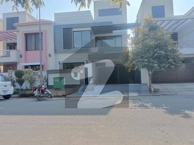 8 Marla Luxury House For Sale Umar Block Bahria Town Lahore