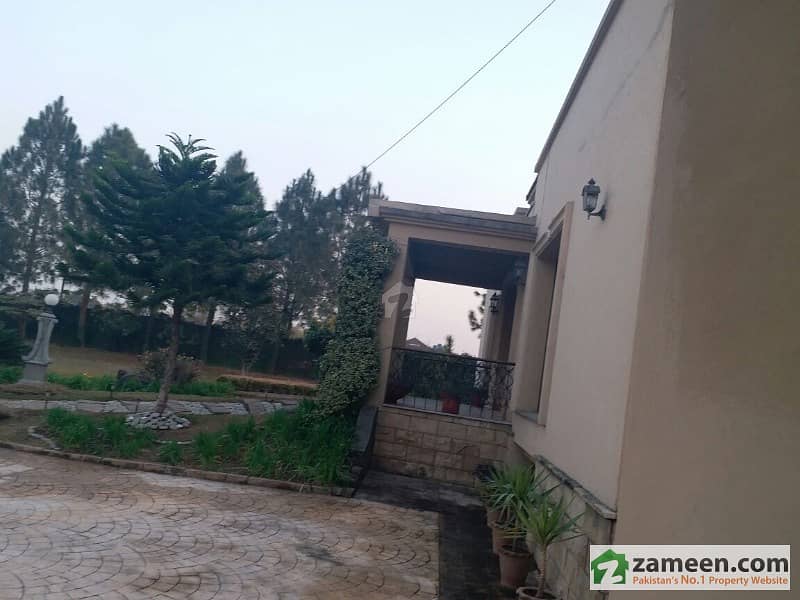 21 Kanal Farms House Available For Rent