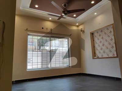 5 Marla Private House For Rent Near To Park