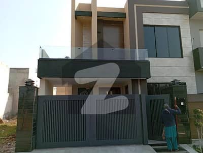 10 Marla House For Sale In Pcsir Society