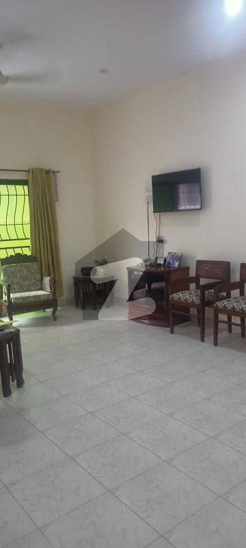ویلینشیاء ہاؤسنگ سوسائٹی لاہور میں 6 کمروں کا 1 کنال مکان 2.0 لاکھ میں کرایہ پر دستیاب ہے۔