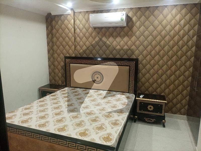 2 BED FULLY LUXURY AND FULLY FURNISH IDEAL LOCATION EXCELLENT FLAT FOR RENT IN BAHRIA TOWN LAHORE