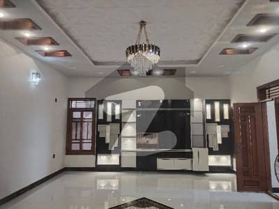 240 Square Yards Upper Portion In Beautiful Location Of Gulshan-e-Iqbal Town In Gulshan-e-Iqbal Town