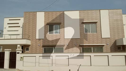 فالکن کمپلیکس نیوملیر ملیر,کراچی میں 4 کمروں کا 14 مرلہ مکان 1.75 لاکھ میں کرایہ پر دستیاب ہے۔