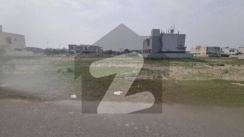 CHEAPEST PRIZE POSSESSOIN PLOT FOR SALE FACING Z1 BLOCK "E" NEAR TO DHA RAYA