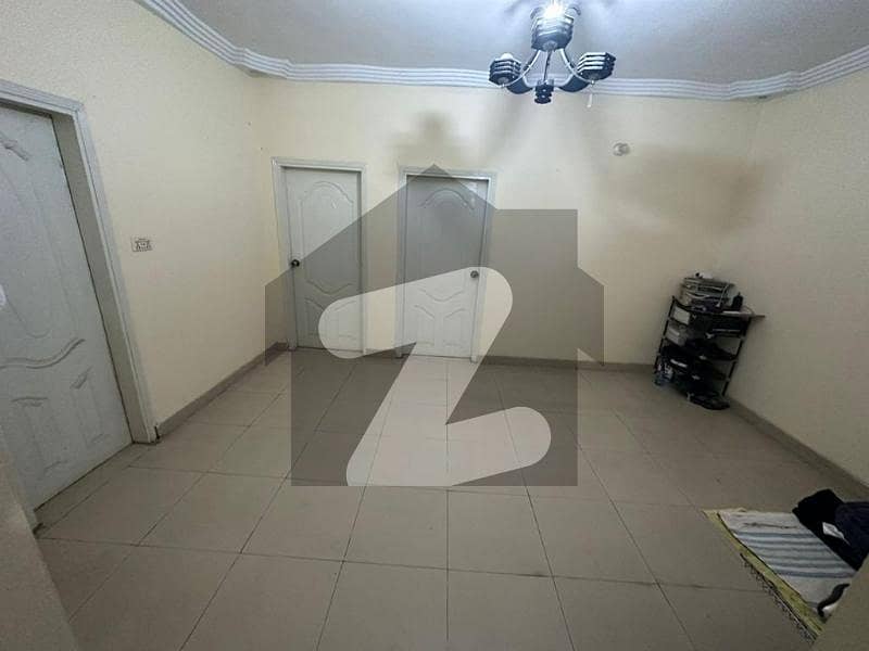 1500 Square Feet Flat Is Available For Sale
