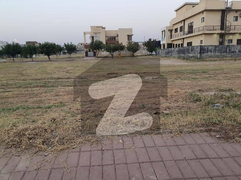 10 Marla Residential Plot For Sale In Bahria Town Phase 8 BLOCK E Rwp