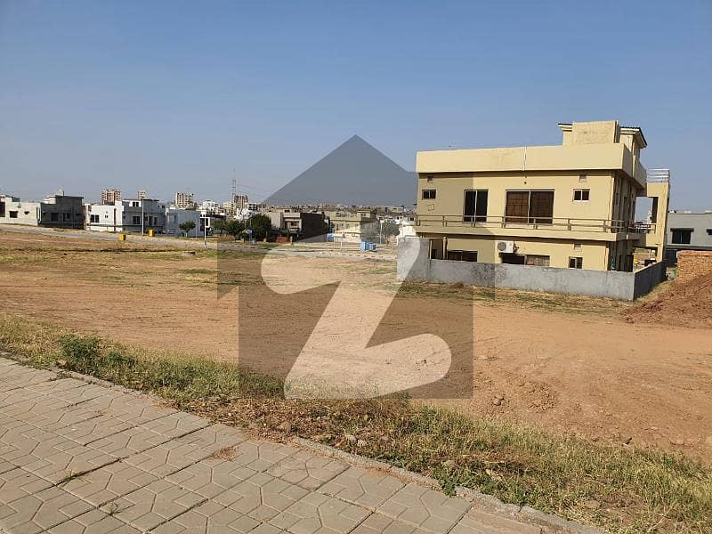 10 Marla Residential Plot For Sale In Bahria Town Phase 8 BLOCK H