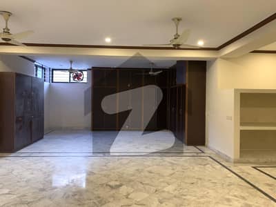 Valencia Town 2 Kanal Corner Facing Park Full Basement Bungalow For Sale In 80 Feet Road
