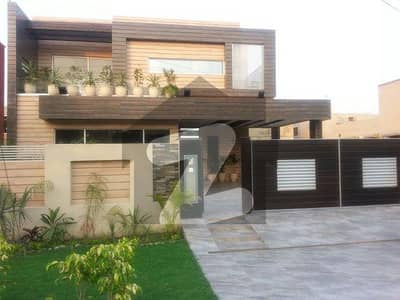 1 Kanal Brand New Designer House For Rent