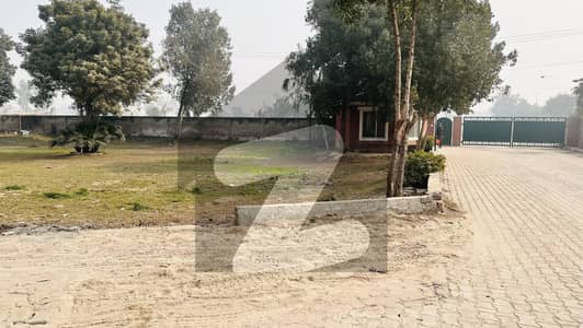 60 Marla Commercial Plot Situated In Raiwind Road For rent