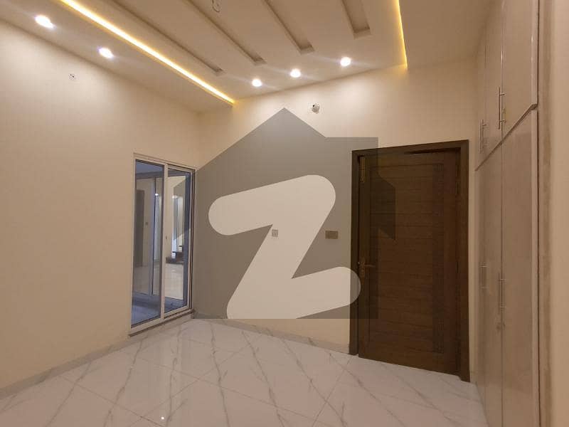 ایڈن ایگزیکیٹو ایڈن گارڈنز,فیصل آباد میں 4 کمروں کا 7 مرلہ مکان 3.75 کروڑ میں برائے فروخت۔