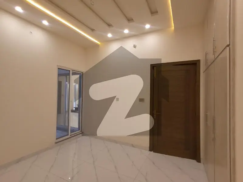 7 Marla Beautiful Double Story House for Sale in Eden Executive, Faisalabad.
