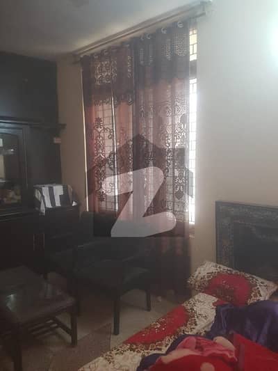 کیولری گراؤنڈ لاہور میں 2 کمروں کا 14 مرلہ زیریں پورشن 70.0 ہزار میں کرایہ پر دستیاب ہے۔