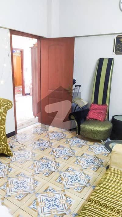 نارتھ ناظم آباد ۔ بلاک ایم نارتھ ناظم آباد,کراچی میں 3 کمروں کا 8 مرلہ فلیٹ 1.95 کروڑ میں برائے فروخت۔