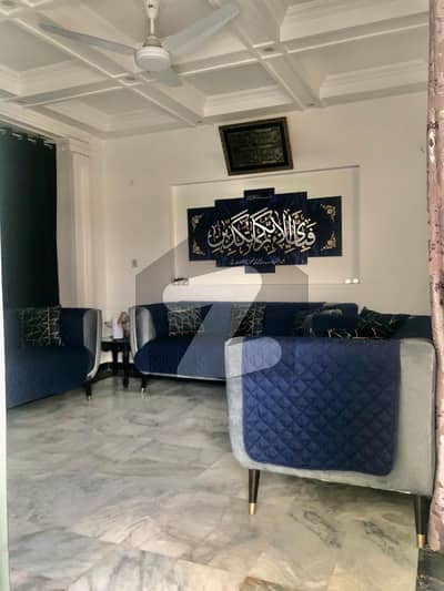 رائل ریزیڈینشیا لاہور میں 5 کمروں کا 8 مرلہ مکان 2.7 کروڑ میں برائے فروخت۔