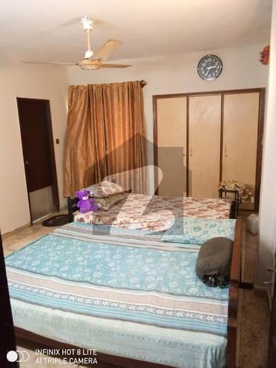Maintained Flat 4 Bed Rooms With Attached Tiles Bathroom Drawing Lounge Kitchen Servant Quarter