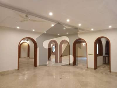 1 Kanal House For Rent With Basement Lowest Rent