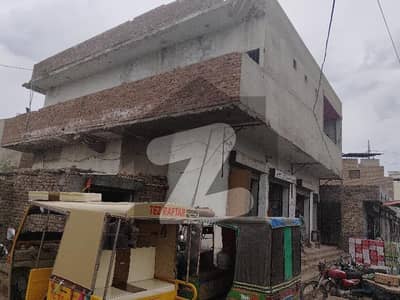 Highly-Coveted 50 Marla Building Is Available In Vehari Chowk For Sale