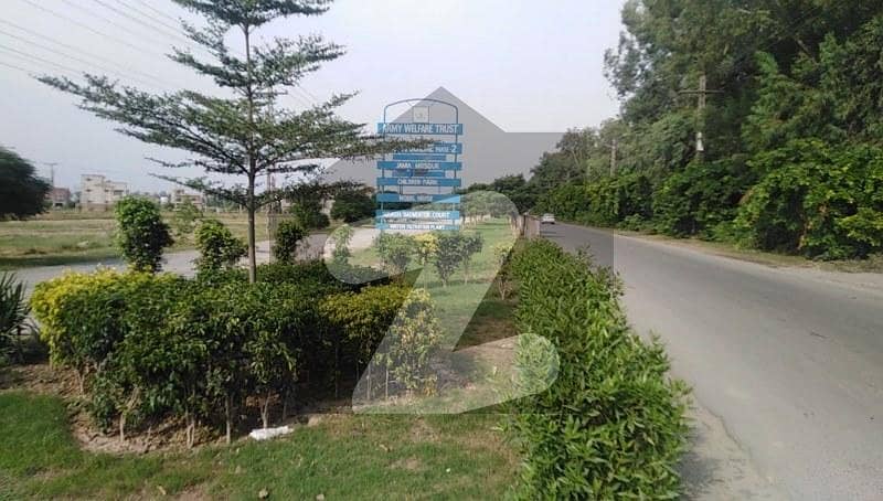 1 Kanal Plot For Sale In Awt Phase 2