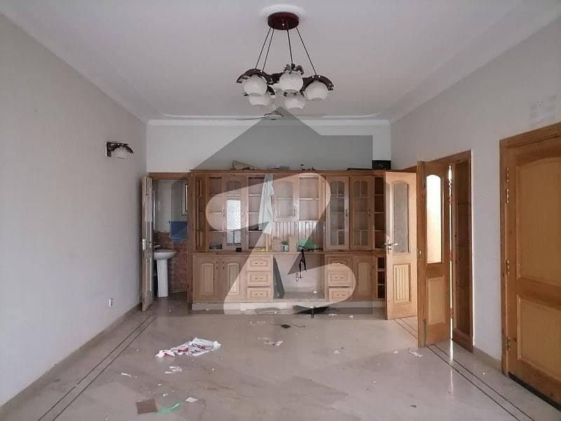 1 Kanal Upper Floor Availe For Rent In I/8/2 With Saprate Gate