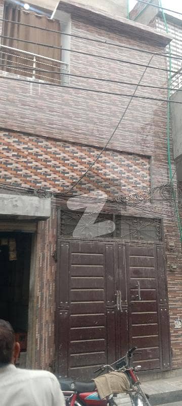 چونگی امر سدھو لاہور میں 5 کمروں کا 3 مرلہ مکان 1.9 کروڑ میں برائے فروخت۔