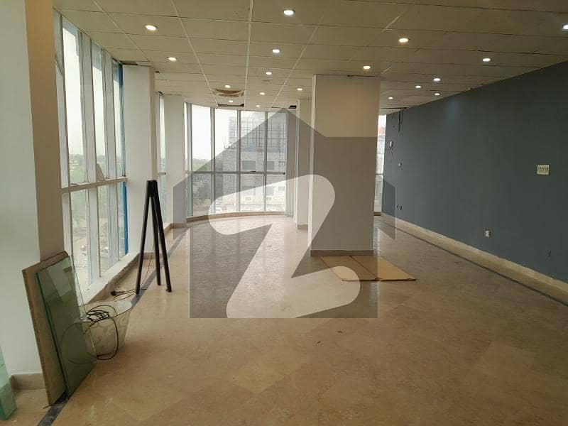 I-8. Markaz commcial office sapce 650 square office available for rent
