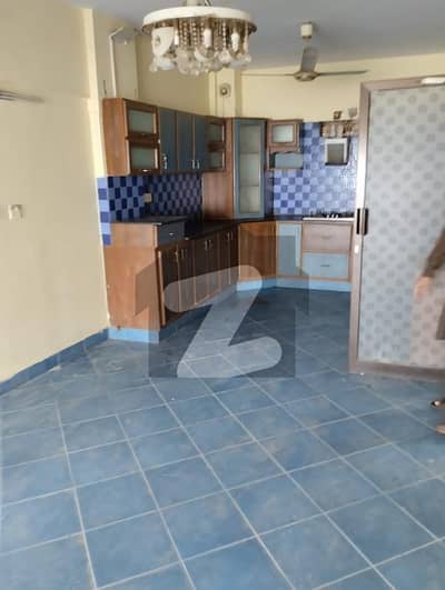 Prime Location 1600 Square Feet Flat For rent Is Available In Clifton - Block 2