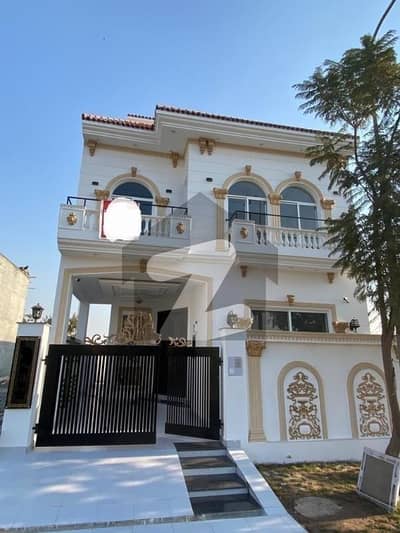 Supereb Location 5 Marla Brand New 3 Bed House In DHA 9 Town For Sale