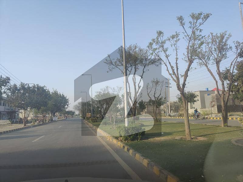 جوبلی ٹاؤن ۔ بلاک ایف جوبلی ٹاؤن,لاہور میں 5 مرلہ رہائشی پلاٹ 88.0 لاکھ میں برائے فروخت۔