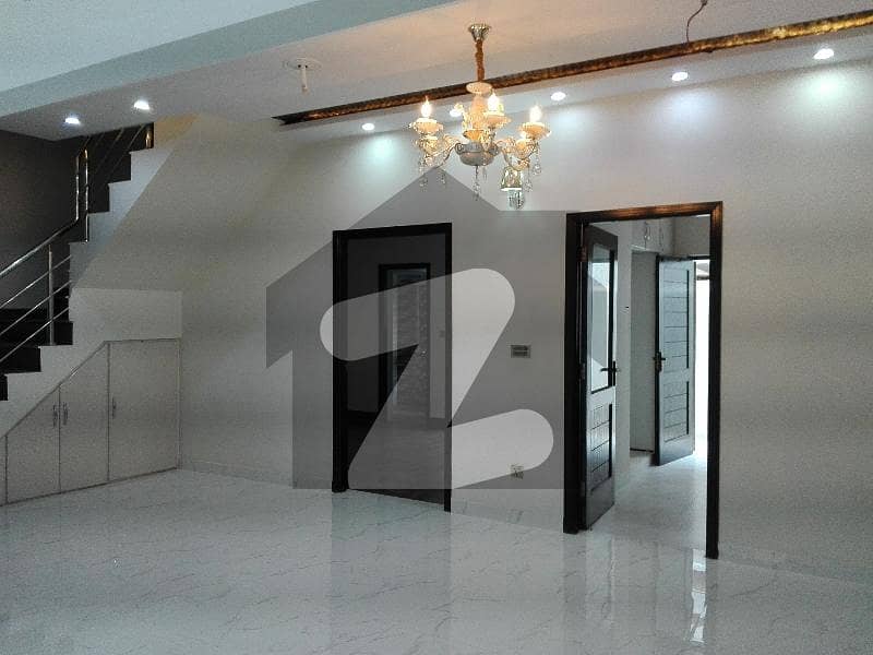 Spacious House Is Available For rent In Ideal Location Of Wapda Town Phase 1 - Block F2