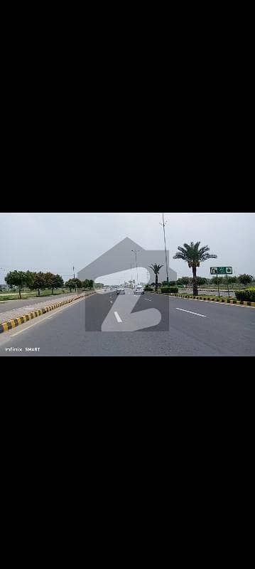 NEAR TO PARK AND MOSQUE ONE KANAL PLOT FOR SALE IN LOCATED DHA PHASE 8 BLOCK S