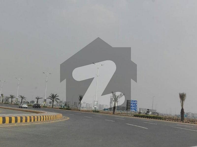 1 Kanal Plot For Sale In The Most Prime Block Of Phase 8