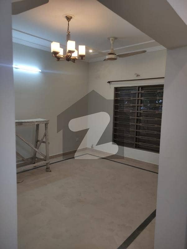 25x40 Upper Portion Available For Rent in G-13/1 Islamabad.