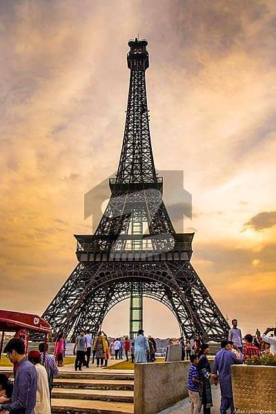 Corner Side 8 Marla Facing Eiffel Tower Commercial Plot For Sale In Bahria Town