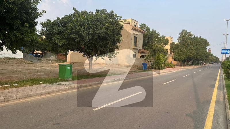 Beautiful Location 1 Kanal Main Boulevard Residential Plot For Sale In Bahria Town Sector C