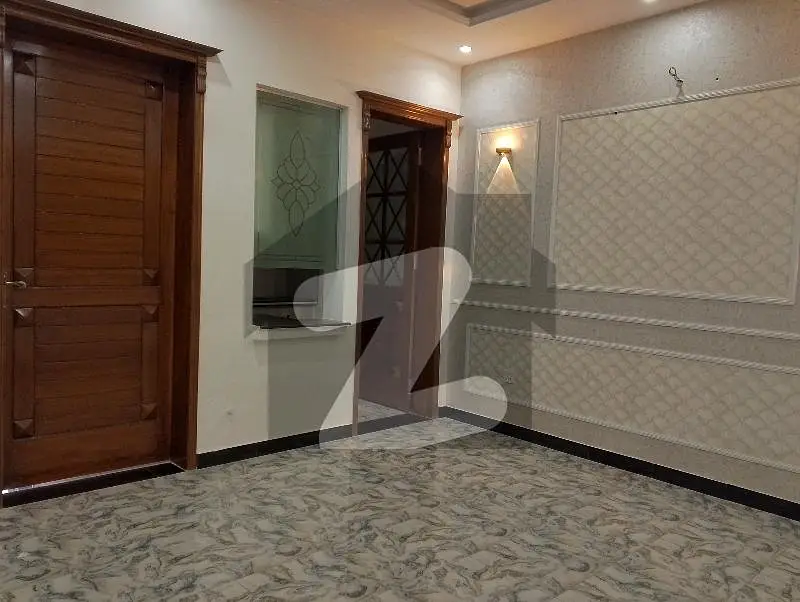 Brand New 5 Marla upper portion for rent available with gas near DHA M block