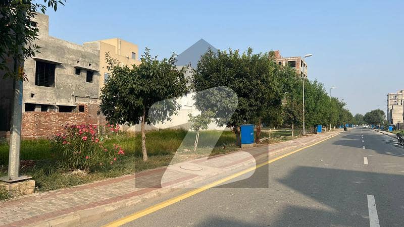 Beautiful Location 8 Marla Main Boulevard Residential Plot For Sale In Bahria Orchard Phase 2