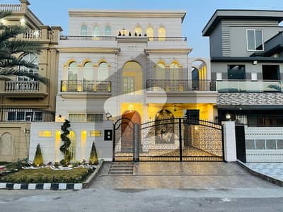 New Victorian Villa 10 Marla In EE Block Available For Sale Phase 3 Citi Housing