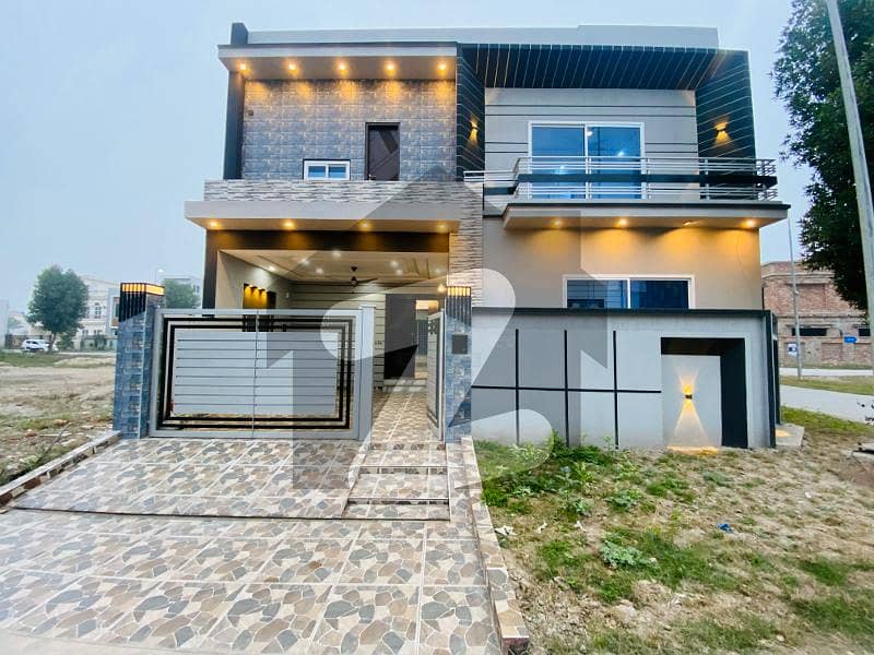 New Corner Lavish House 7 Marla In EE Block For Sale Phase 3 Wafi Citi