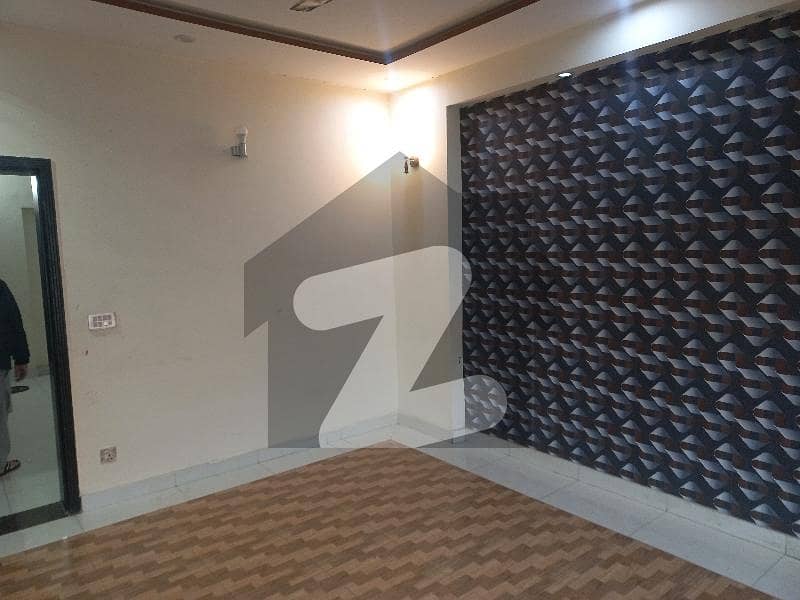 10 marla superb 2bed upper portion in NFC society near wapda town
