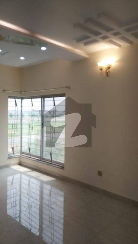 1 Kanal Upper Portion Available For Rent in DHA Phase 7 lahore