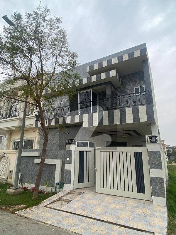 5 Marla Beautiful House With 3 Bedrooms For Sale In DHA 9 Town Ideal Location