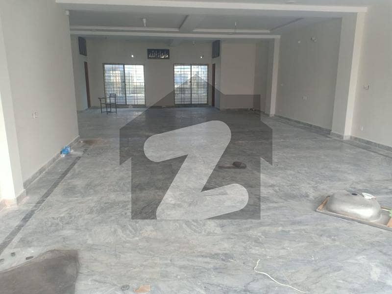 8 Marla Commercial Hall For Rent In Central Park Lahore