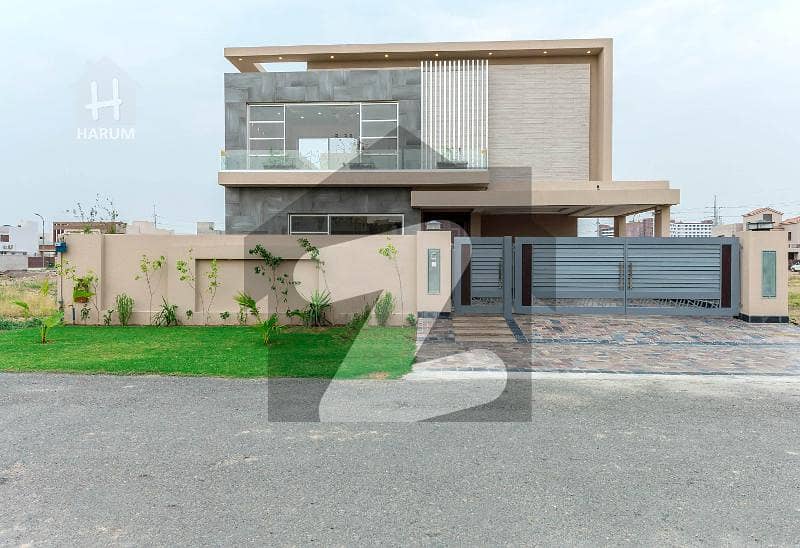 Beautiful Designed 1 Kanal Dream Home In Phase 7 For Sale