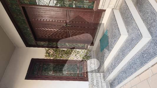 500 Square Yards Lower Portion In DHA Phase 6 For rent