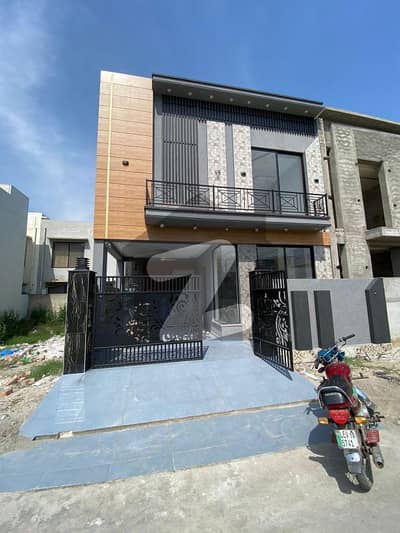 5 MARLA BRAND NEW HOUSE AVAILABLE FOR SALE IN DHA RAHBAR 11