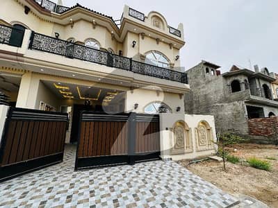 بش ایگزیکٹو ولاز ملتان میں 4 کمروں کا 5 مرلہ مکان 1.65 کروڑ میں برائے فروخت۔ بش ایگزیکٹو ولاز ملتان میں 4 کمروں کا 5 مرلہ مکان 1.65 کروڑ میں برائے فروخت۔